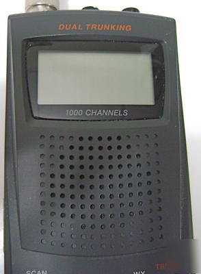 Radio shack pro-95 dual trunk-tracking handheld scanner