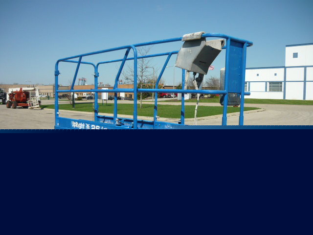 Upright X26 ultra n narrow electric scissor lift manlif