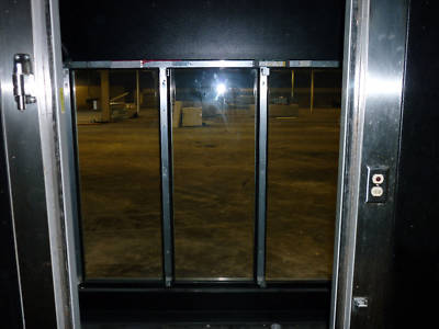 Flower glass door walk-in cooler