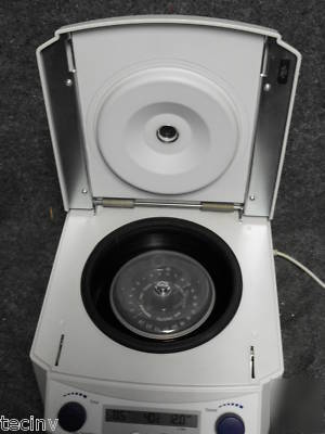 Eppendorf refrigerated microcentrifuge model 5415 r