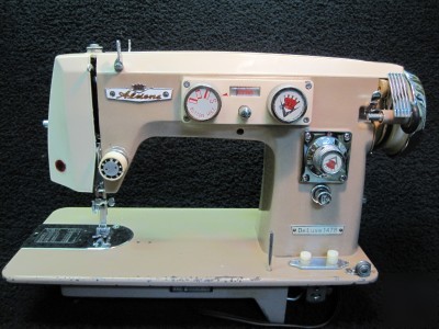 Heavy duty toyota industrial strength sewing machine
