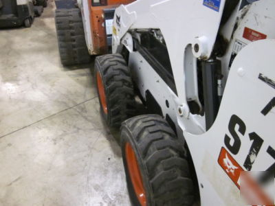 2008 bobcat S175 skid steer loader low hours 