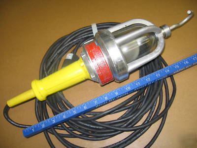 Daniel woodhead hazardous location handlamp light 61430