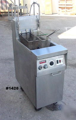 Deep fat fryer - natural gas - by frymaster
