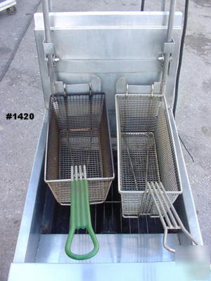 Deep fat fryer - natural gas - by frymaster