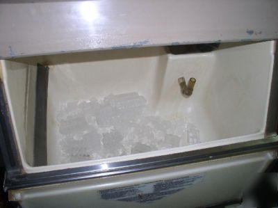 Manitowoc series 100 ice machine