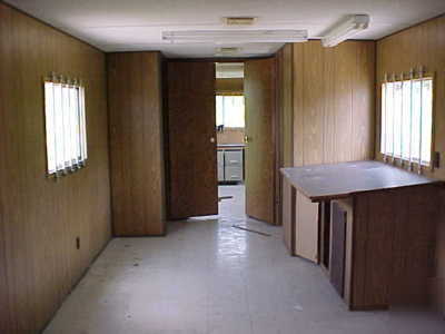 1050 construction office w/restroom