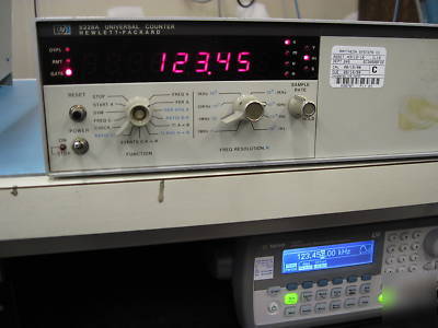 Hp 5328A universal counter w/opt 011 & 041 tested good