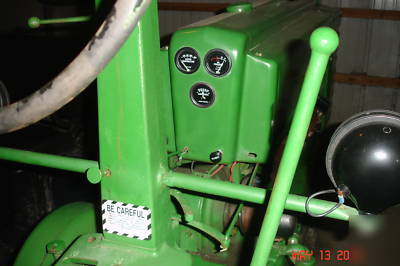 Nice john deere 1950 b tractor farm field parade ready 