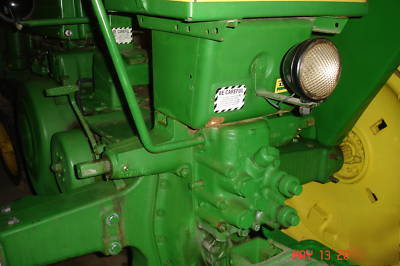 Nice john deere 1950 b tractor farm field parade ready 