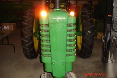 Nice john deere 1950 b tractor farm field parade ready 