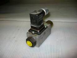 New lot of 4 - - rexroth solenoid/valves p/n HED40A17/350