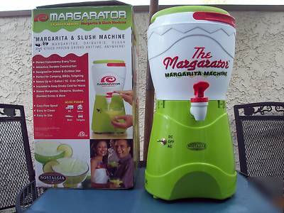 Nostalgia electrics margarator smoothie slush machine