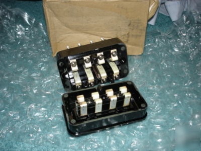 Ge (general electric) type pk-2 4 pole test block 