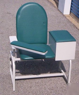 Wincos blood drawing chair 572P