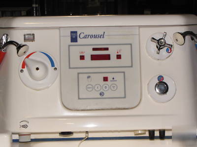 Aroo carousel patient bath with whirlpool