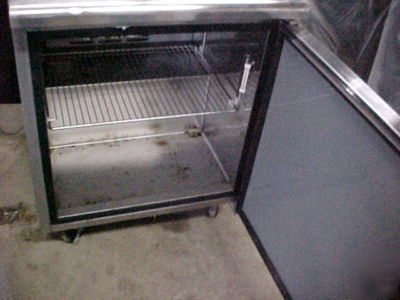 2008 turbo air TUR28SD under counter refrigerator 