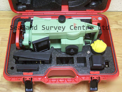 Leica TC307 total station - surveying equipment