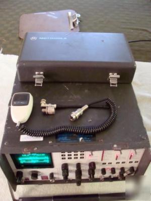 Motorola r-2001A communications system analyzer R2001A