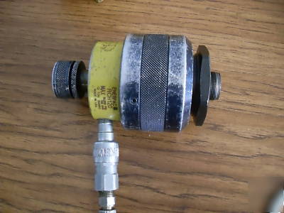 Enerpac hy-lok hydraulic pump swaging unit presetting 