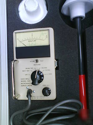 Microwave survey meter holaday industries model 1501 