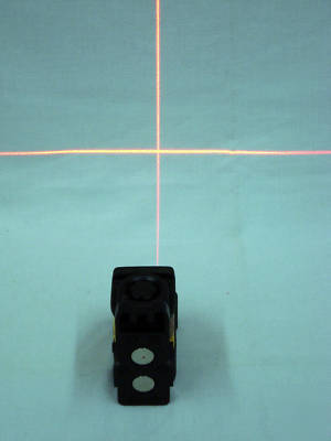 New dewalt DW087 laser chalk line & mounting bracket ch