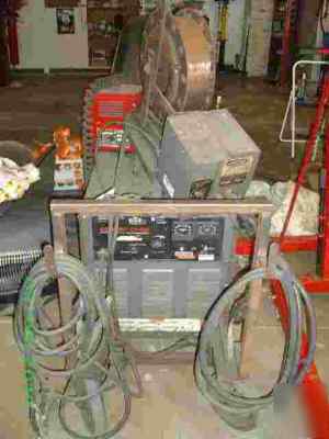 Lincoln ideal arc cu-400 mig welder