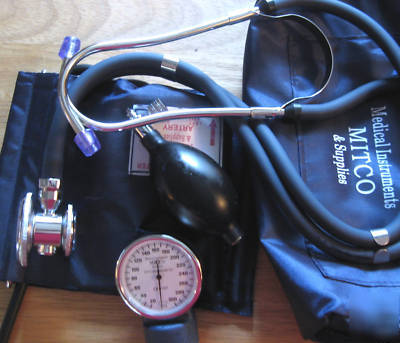 Stethoscope/sphyg (bpm cuff) combo sale while they last