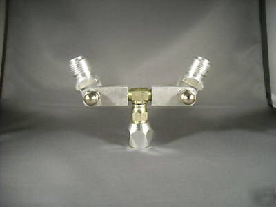 Dual airless spray nozzle adaptor aka double header 