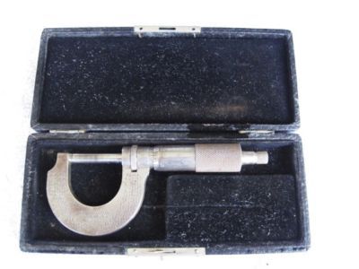 Starrett no 231 micrometer, 0-1 inch and storage case