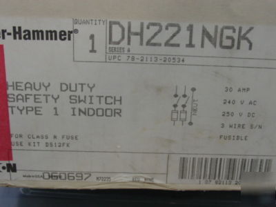 New cutler-hammer safety switch DH221NGK 30 amp box 