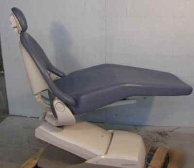 Refurbished midmark ultra comfort dental chair