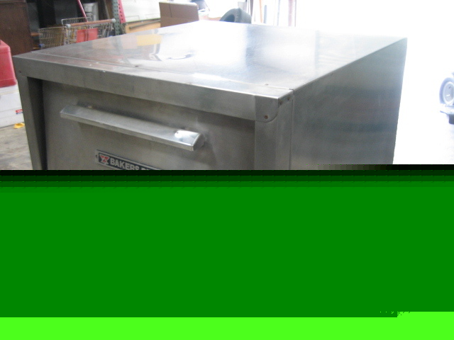 Bakers pride 2-deck pizza oven 208 volts 3600 watts 