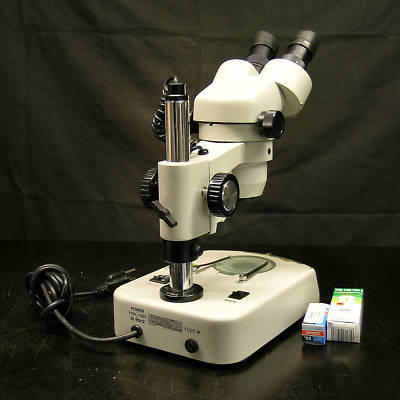 Edmund scientific stereo zoom microscope 10X - 40X