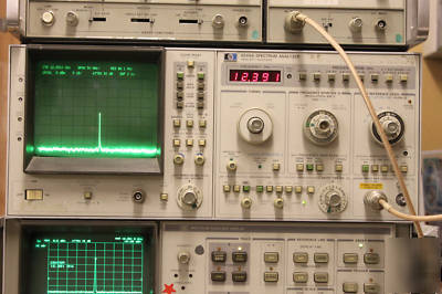 Spectrum analyzer hp agilent 8569A 10MHZ to 22GHZ