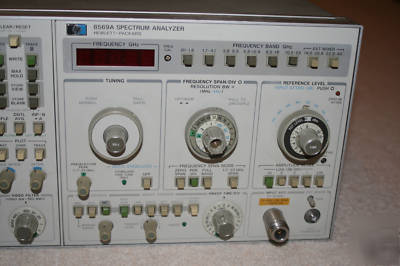 Spectrum analyzer hp agilent 8569A 10MHZ to 22GHZ