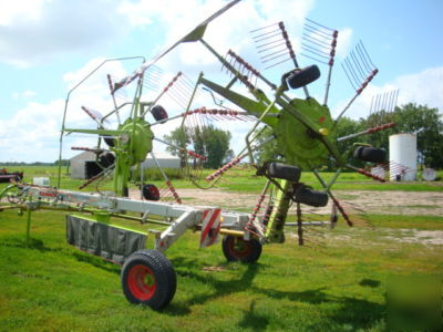 Claas 1550 twin rake hay johndeere caseih cat