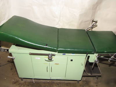 Gentec exam table