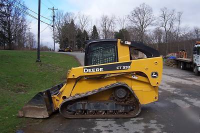 Skid steer track loader john deere CT332