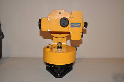 Trimble spectra precision model 1212 line level transit