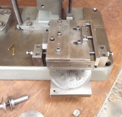 Rouse hand milling machine reconditioned + fixture