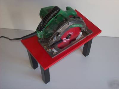 New circular saw stand provides safety and protection 