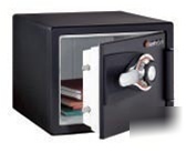 New sentry DS0200 combination safe (fire safe, 82LBS)