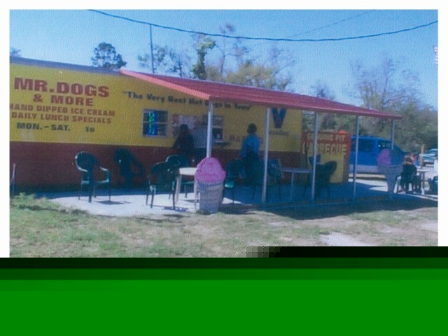Portable restaurant / concession / equipped, bathroom