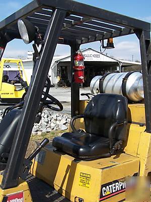 Caterpillar 8000 cap compact boxcar forklift 2004