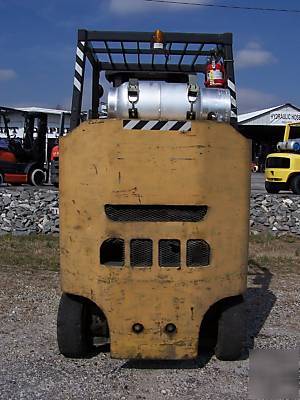 Caterpillar 8000 cap compact boxcar forklift 2004