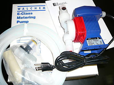 New walchem iwaki metering pump 3.2 gph EZB30D1-tc box