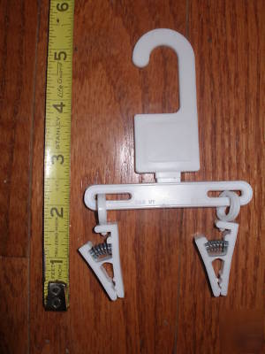 25 shoe hangers for display and shoe sales holder racks