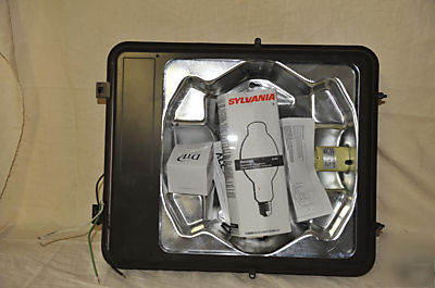 Ael outdoor area lighting fixture 