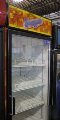 Beverage air 1 glass door upright refrigerator 9040